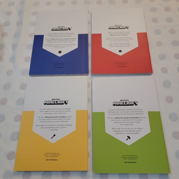 MINECRAFT Guide Collection Boxed 4 Book Set Mojang - Picture 9 of 10